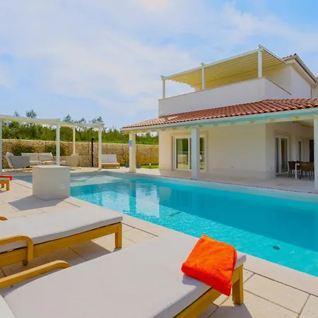 Villa Corsa By Guide