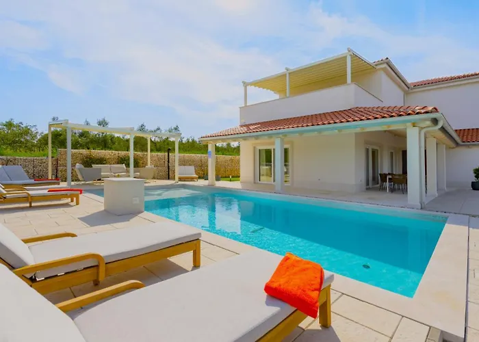 Vila Corsa By Guide